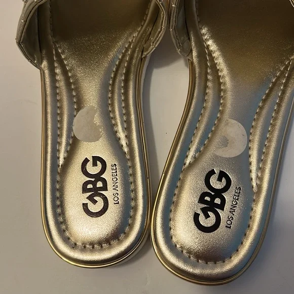 GBG Los Angeles Metallic Gold Quilted Sandals - Picture 5 of 16